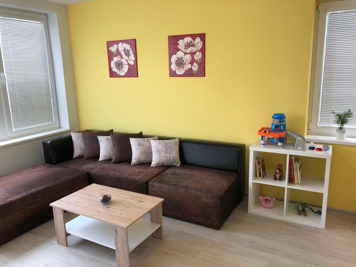 Apartmany Leto Frýdek-Místek Εξωτερικό φωτογραφία